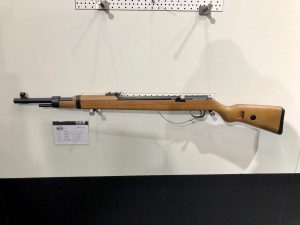 Diana K98 PCP Pressluft Luftgewehr seitliche Ansicht auf der IWA 2019