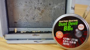 Stahlstaub der H&N Dust Devil BBs im Kugelfangkasten