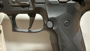 Sig Sauer X-Five Co2 Pistole Magazin Release